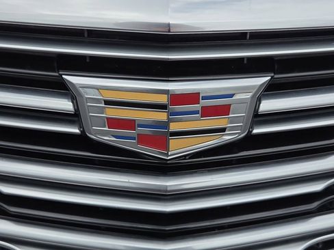 Used 2017 Cadillac XT5 Luxury w/ Driver Awareness Package image 22