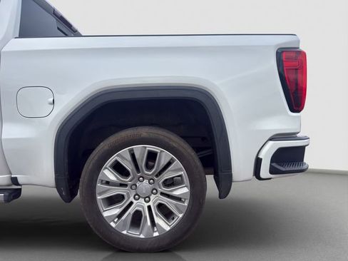 Used 2021 GMC Sierra 1500 Denali w/ Denali Premium Package AWD/4WD image 22