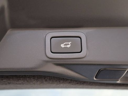Used 2016 Land Rover Range Rover Sport HSE AWD/4WD image 17