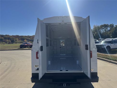 New 2026 Ford E-350 and Econoline 350 Super Duty w/ Power Equipment Group RWD image 5