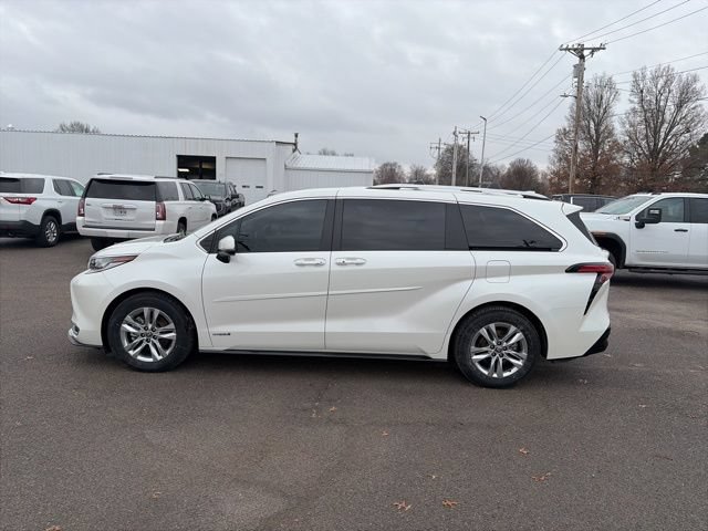 Used 2021 Toyota Sienna Limited w/ Outdoor Package (TMS) AWD/4WD image 3