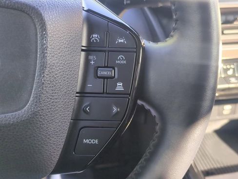 Used 2024 Toyota Prius XLE FWD image 20