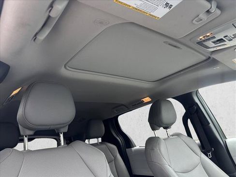 Certified 2026 Toyota Sienna XLE FWD image 24