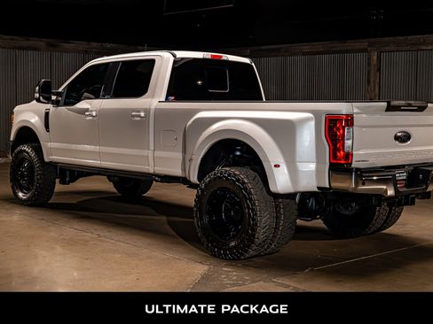 Used 2017 Ford F350 Lariat w/ Lariat Ultimate Package AWD/4WD image 7