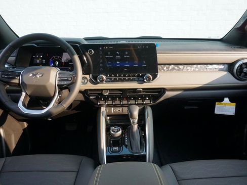 New 2025 Chevrolet Colorado ZR2 w/ Technology Package image 14