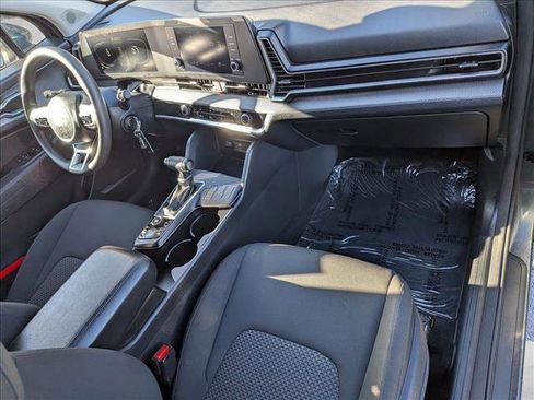 Used 2024 Kia Sportage LX image 22