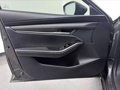 Used 2024 MAZDA MAZDA3 s FWD image 11