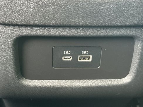 New 2025 Nissan Pathfinder S image 15