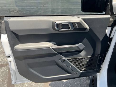 Used 2022 Ford Bronco 4-Door w/ Sasquatch Package AWD/4WD image 6