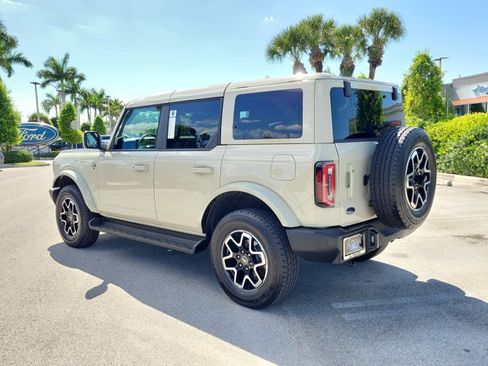 Certified 2025 Ford Bronco Outer Banks AWD/4WD image 8