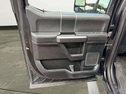 Used 2018 Ford F150 Lariat w/ Equipment Group 502A Luxury AWD/4WD image 20