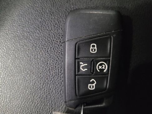 Used 2024 Volkswagen Jetta SE image 32