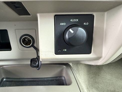 Used 2005 Dodge Dakota SLT w/ Trailer Tow Group image 25