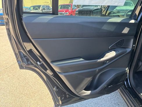 New 2026 Jeep Cherokee Overland image 27