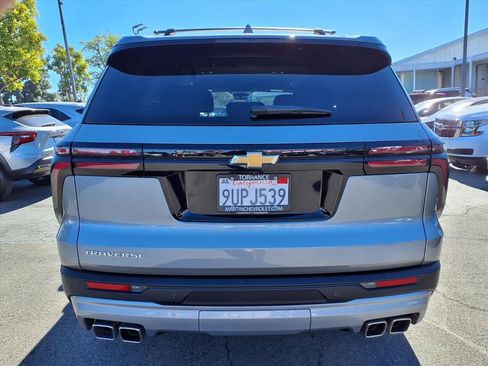Used 2025 Chevrolet Traverse LT w/ Enhanced Driving Package image 20