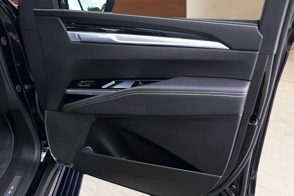Certified 2025 Cadillac Escalade Sport w/ LPO, ONYX Package RWD image 28