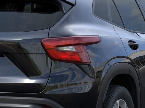 New 2026 Chevrolet Trax LS w/ LS Convenience Package FWD image 35