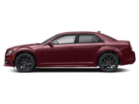 Used 2023 Chrysler 300 Touring L image 3