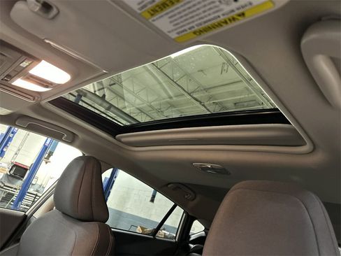 Certified 2025 Subaru Crosstrek 2.0i Premium image 24