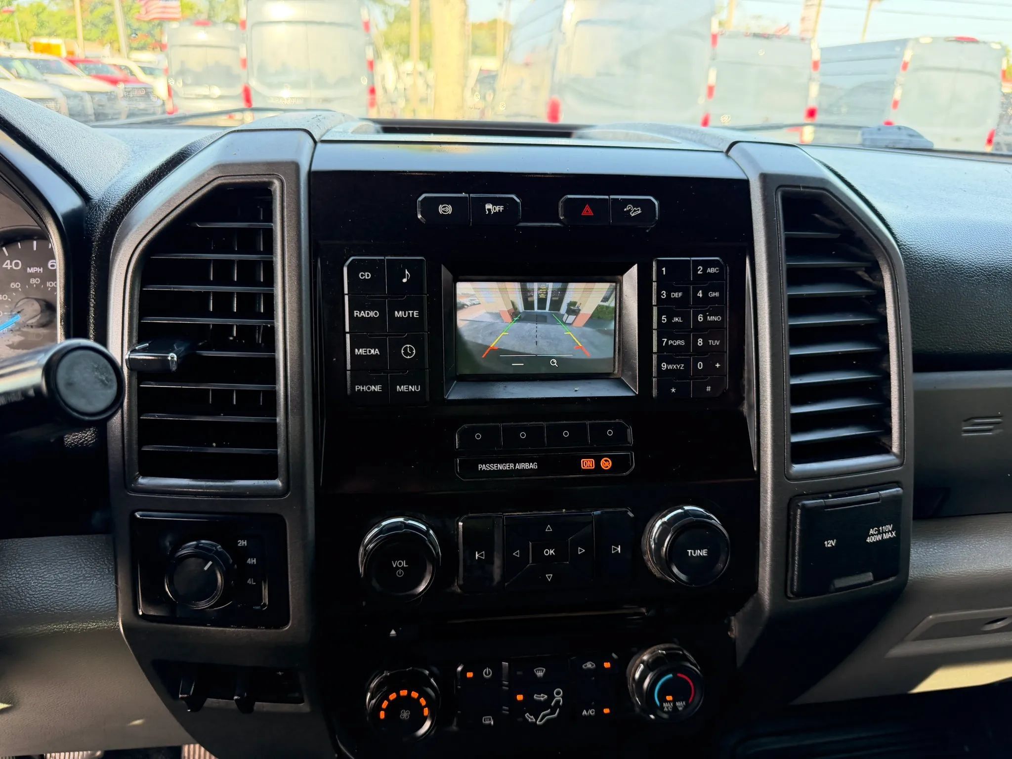 Used 2017 Ford F350 4x4 Crew Cab XL DRW w/ Power Equipment Group image 12