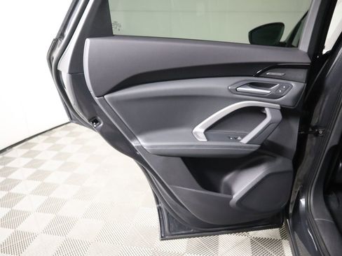 Used 2025 Audi Q5 2.0T Premium Plus w/ Premium Plus image 29