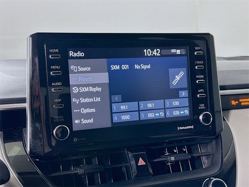 Used 2021 Toyota Corolla LE image 28