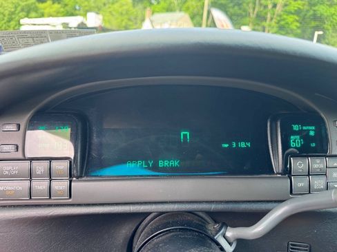 Used 1998 Cadillac De Ville FWD image 14