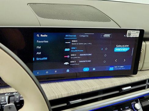 Used 2025 Hyundai Santa Fe Calligraphy AWD/4WD image 18