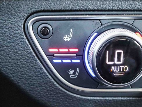 Certified 2023 Audi Q5 2.0T Premium Plus w/ Premium Plus Package AWD/4WD image 26