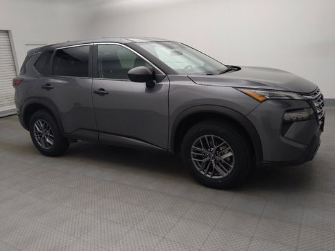 Used 2024 Nissan Rogue S AWD/4WD image 11