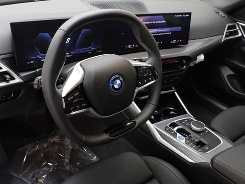 Certified 2025 BMW i4 xDrive40i image 6