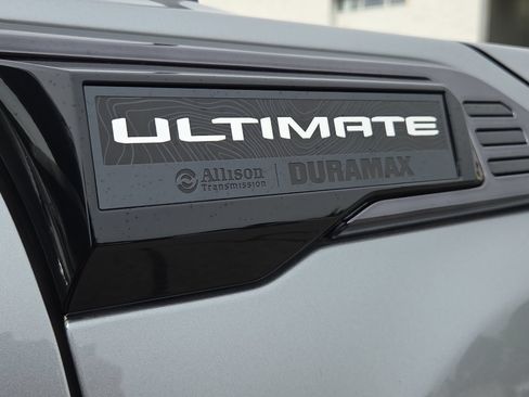 Used 2025 GMC Sierra 3500 Denali Ultimate AWD/4WD image 16