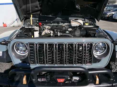 Used 2024 Jeep Wrangler Unlimited Rubicon 392 image 26