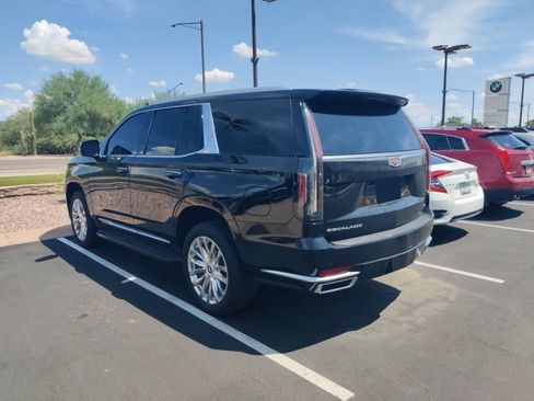 Used 2023 Cadillac Escalade Premium Luxury w/ LPO, Floor Liner Package AWD/4WD image 6
