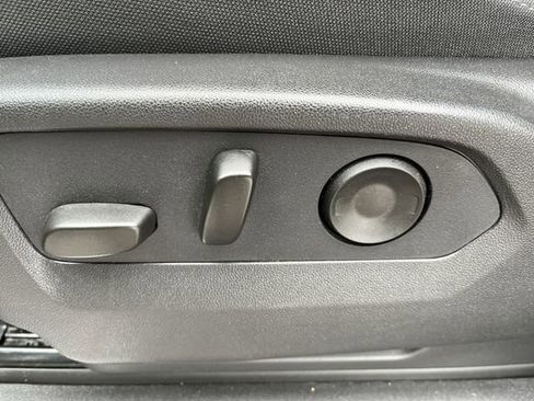 Used 2026 Chevrolet Silverado 1500 RST AWD/4WD image 16