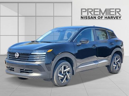 New 2026 Nissan Kicks SV FWD image 1