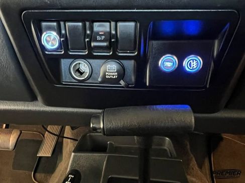 Used 2005 Jeep Wrangler Unlimited image 62