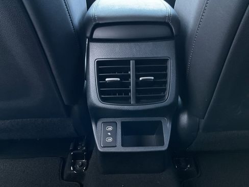 Used 2025 Kia Seltos S image 18