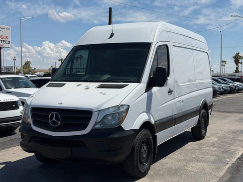 Used 2017 Mercedes-Benz Sprinter 2500 image 2