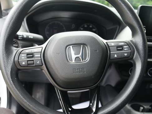 Used 2024 Honda HR-V LX image 12