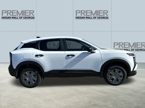 New 2026 Nissan Kicks S image 4