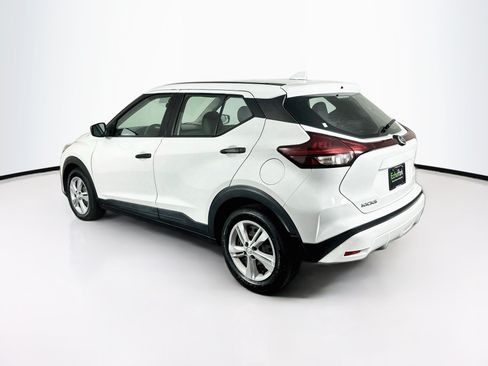 Used 2021 Nissan Kicks S FWD image 5