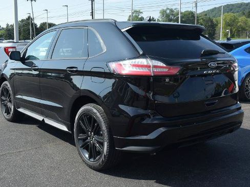 Certified 2023 Ford Edge ST-Line AWD/4WD image 4