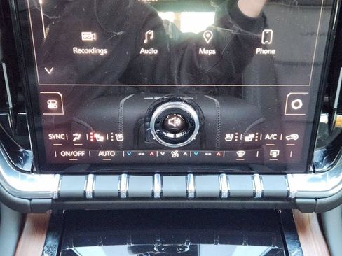 New 2026 GMC Yukon Denali w/ Denali Reserve Package RWD image 13
