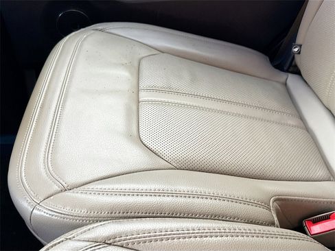 Used 2021 Ford Expedition Limited image 29