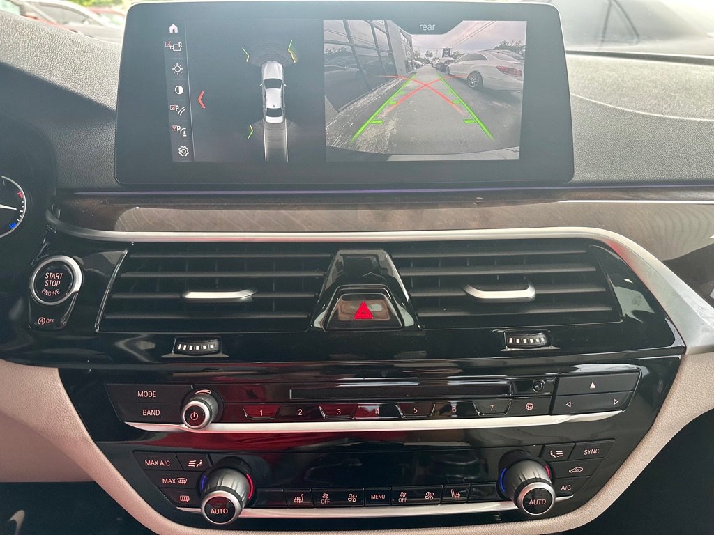 Used 2017 BMW 540i RWD image 18