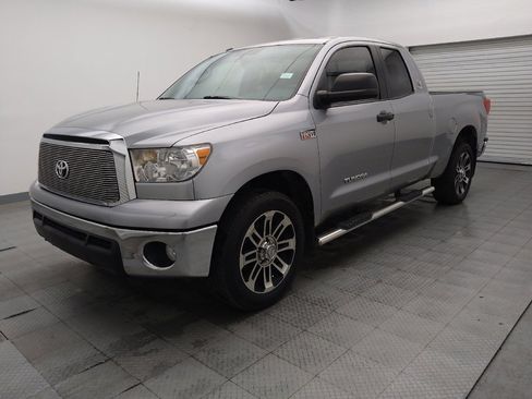 Used 2012 Toyota Tundra 2WD Double Cab w/ SR5 Pkg image 2