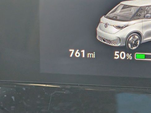 Used 2025 Volkswagen ID. Buzz Pro S Plus RWD image 25