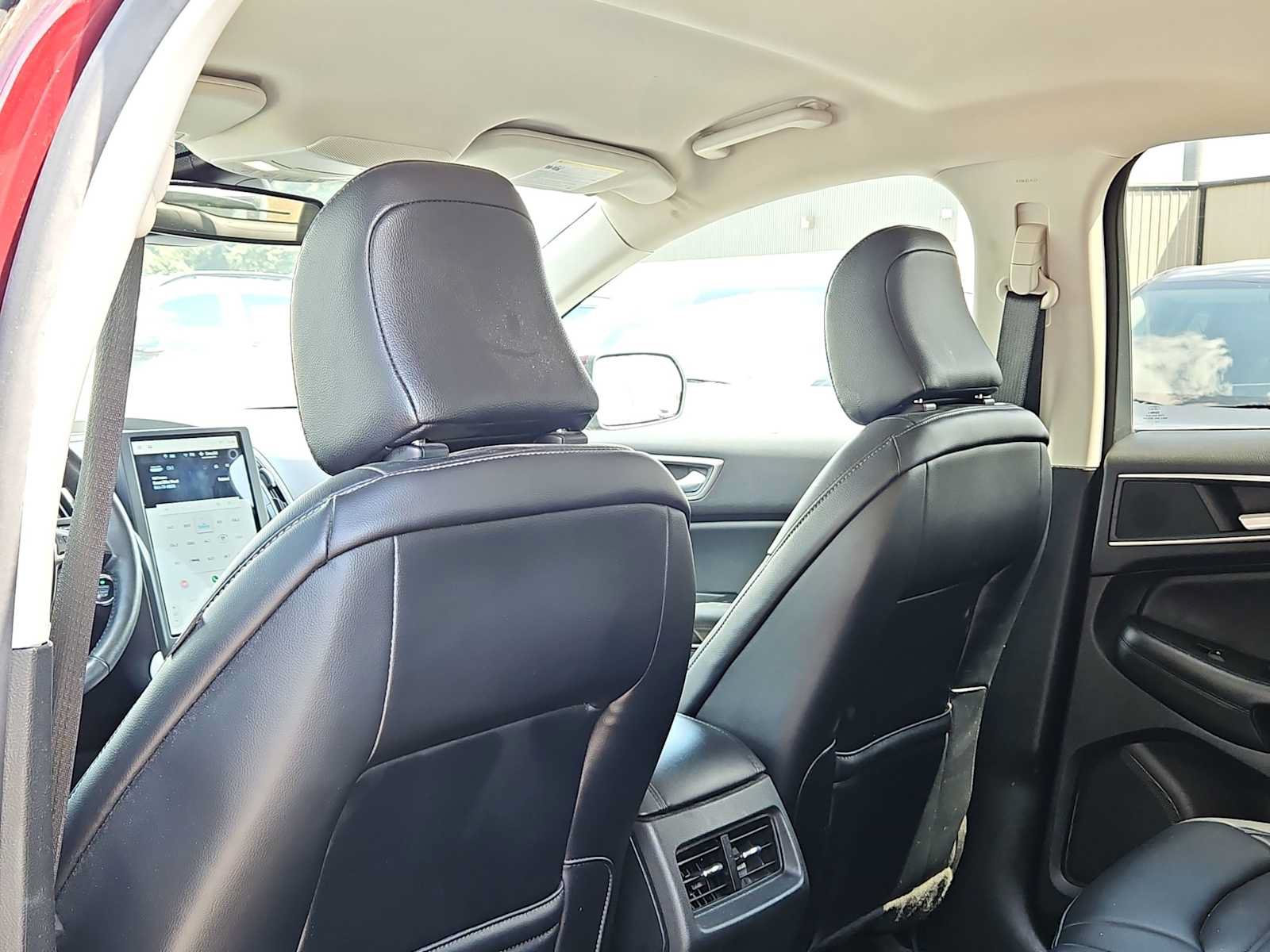Used 2023 Ford Edge SEL AWD/4WD image 14