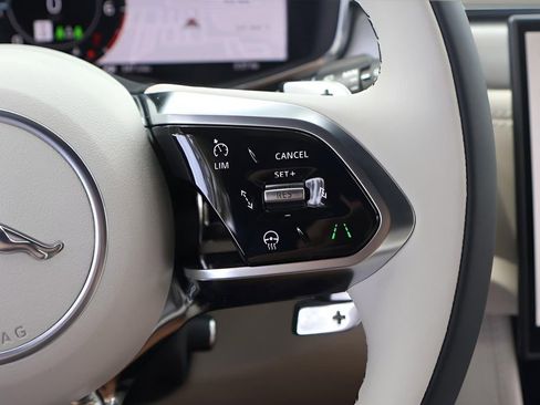 New 2026 Jaguar F-PACE R-Dynamic S image 21